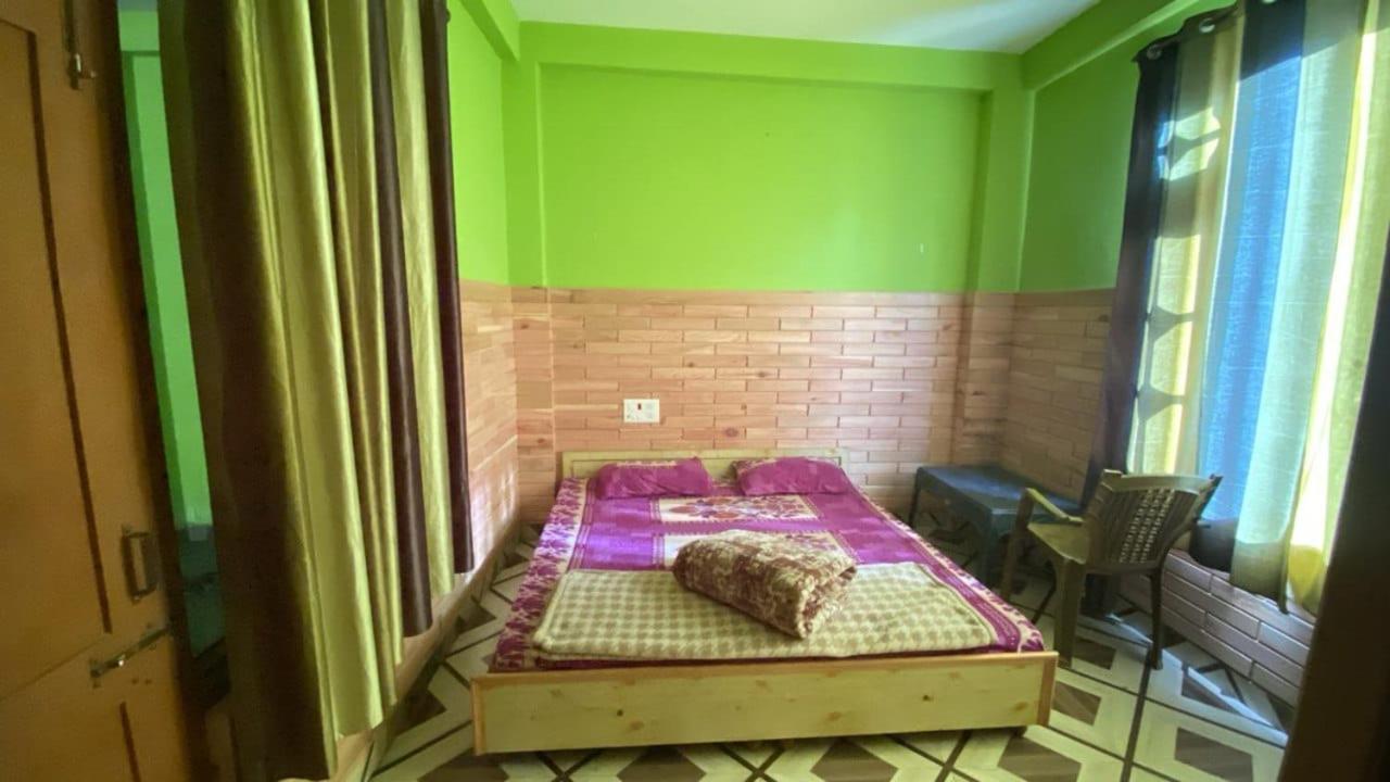 Nucleus Guest House Kasol Bilik gambar